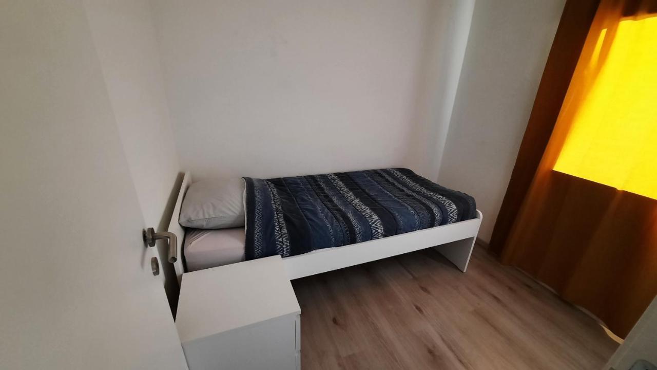 Appartement Duplex Pour 3-4 Personnes A Ciney Eksteriør bilde