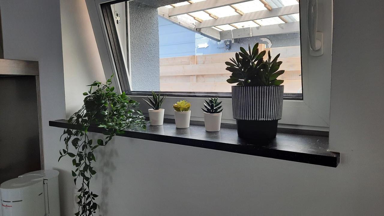 Appartement Duplex Pour 3-4 Personnes A Ciney Eksteriør bilde