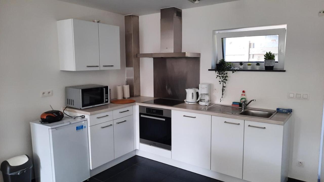 Appartement Duplex Pour 3-4 Personnes A Ciney Eksteriør bilde